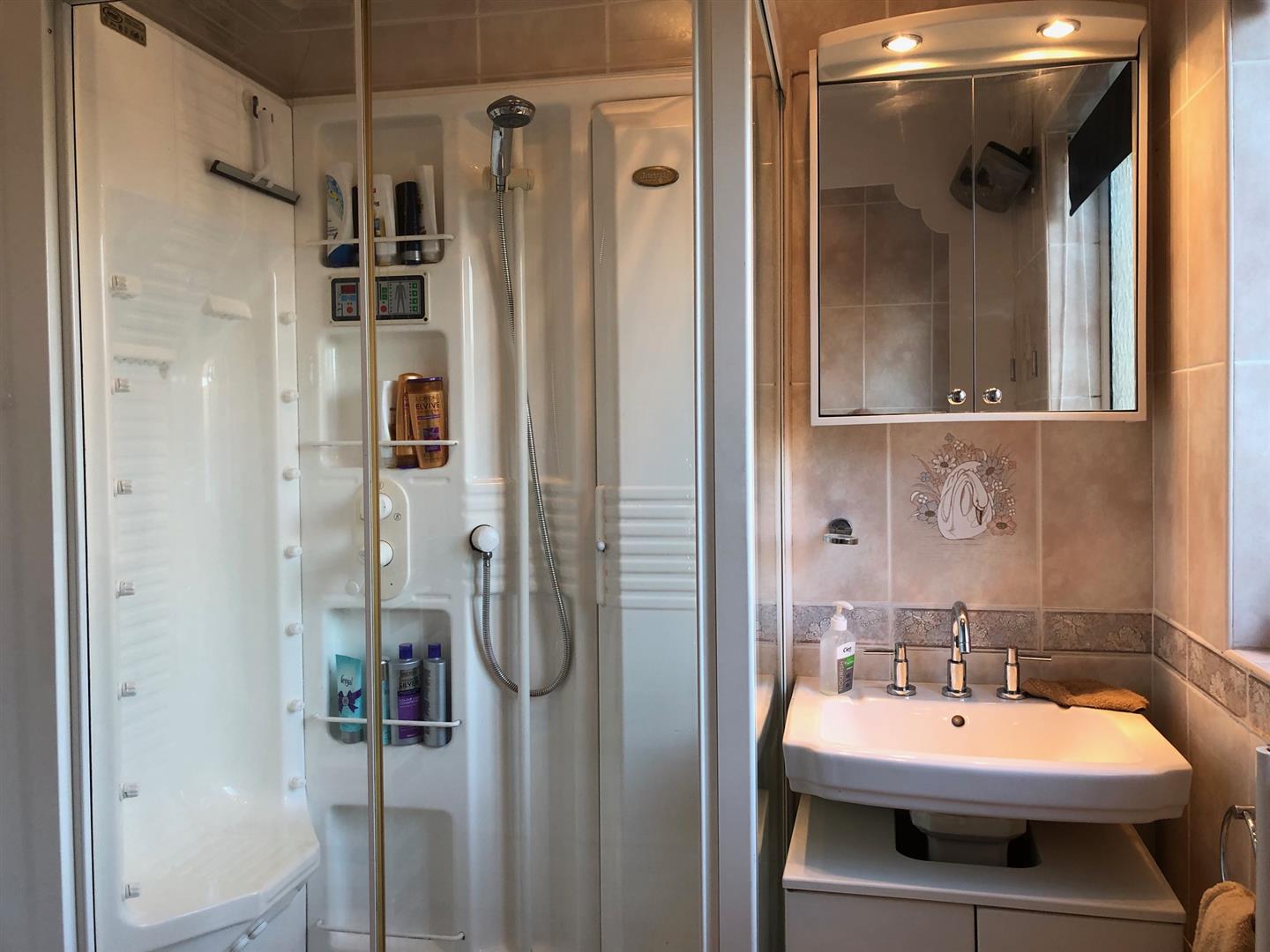 ANOTHER ROOM ASPECT